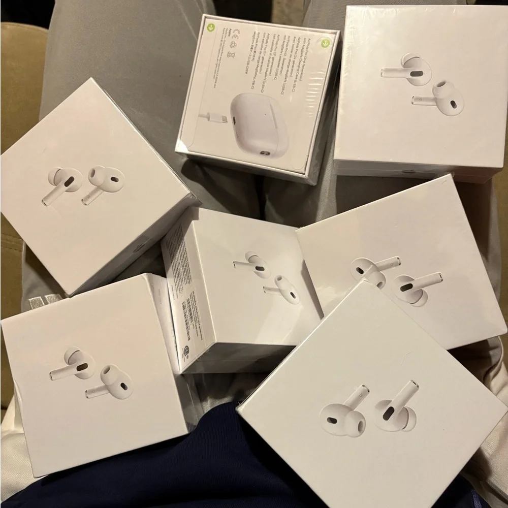 Apple AirPods Pro with Charging Case - White